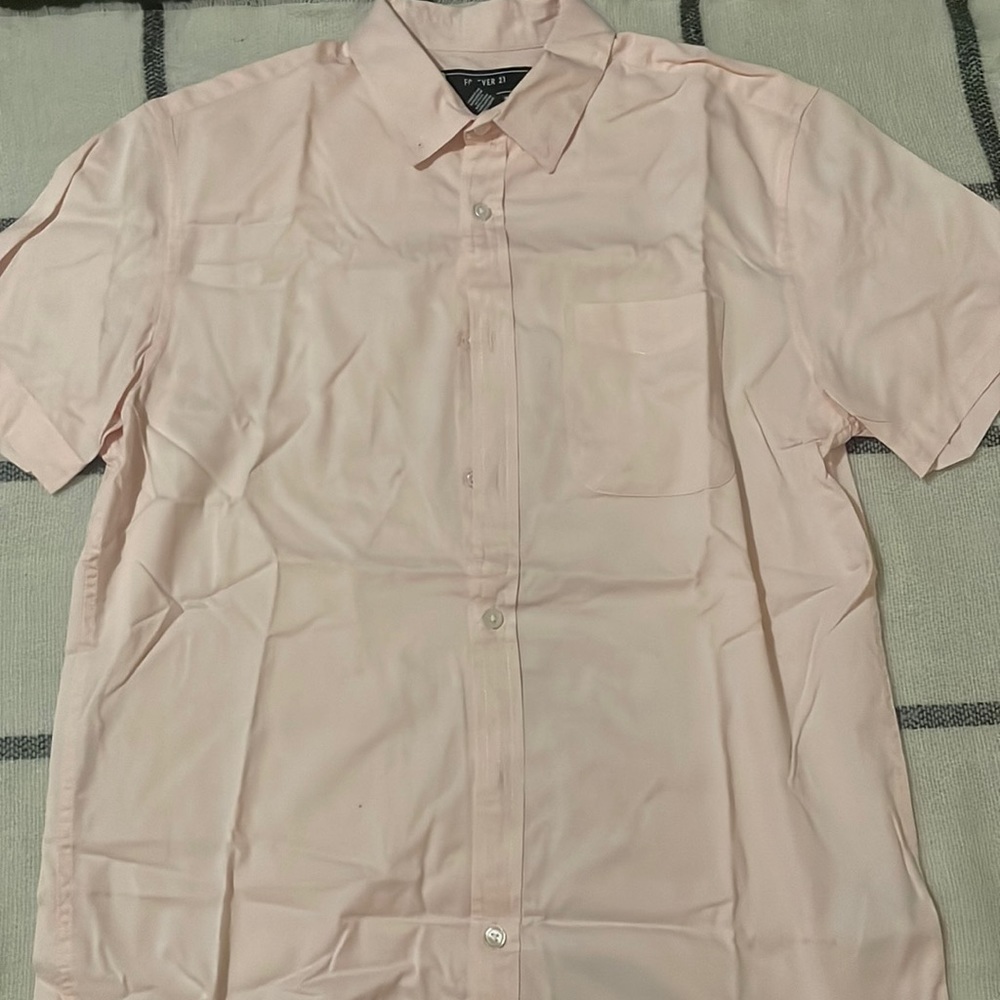 Short sleeve button up